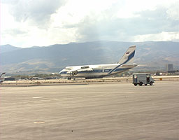 The HeavyLift-VolgaDnepr Antonov 124 lands at Reno